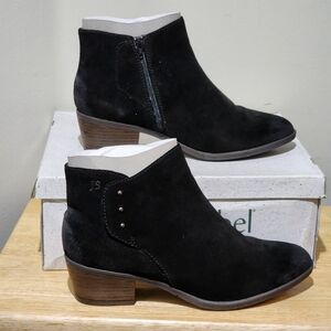 Josef Seibel Women s Daphne Black Suede Size EU 41 / 9.5/10 US